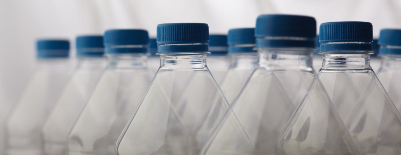Global Food & Beverage Company Reduced Plastic Usage by Digitizing Packaging